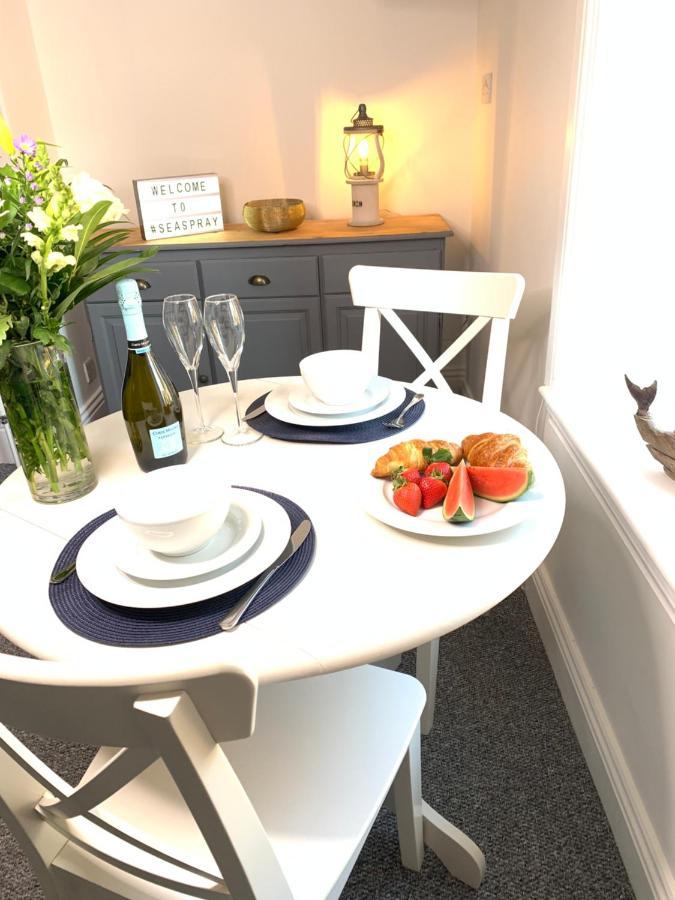 Seaspray Boutique Whitby Apartment エクステリア 写真