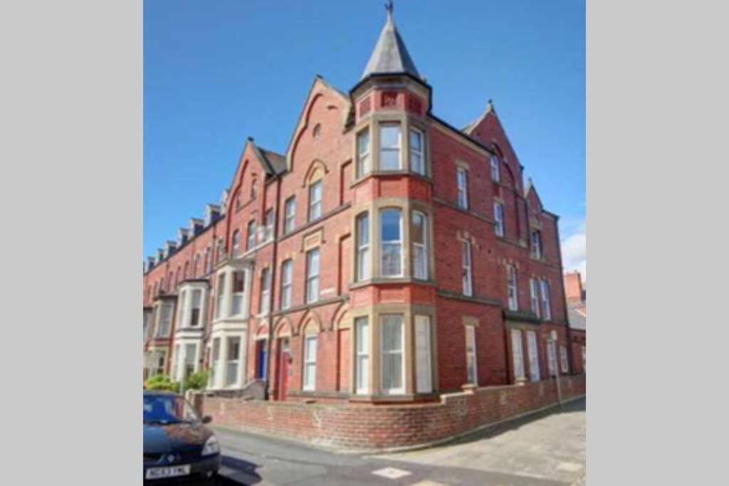 Seaspray Boutique Whitby Apartment エクステリア 写真