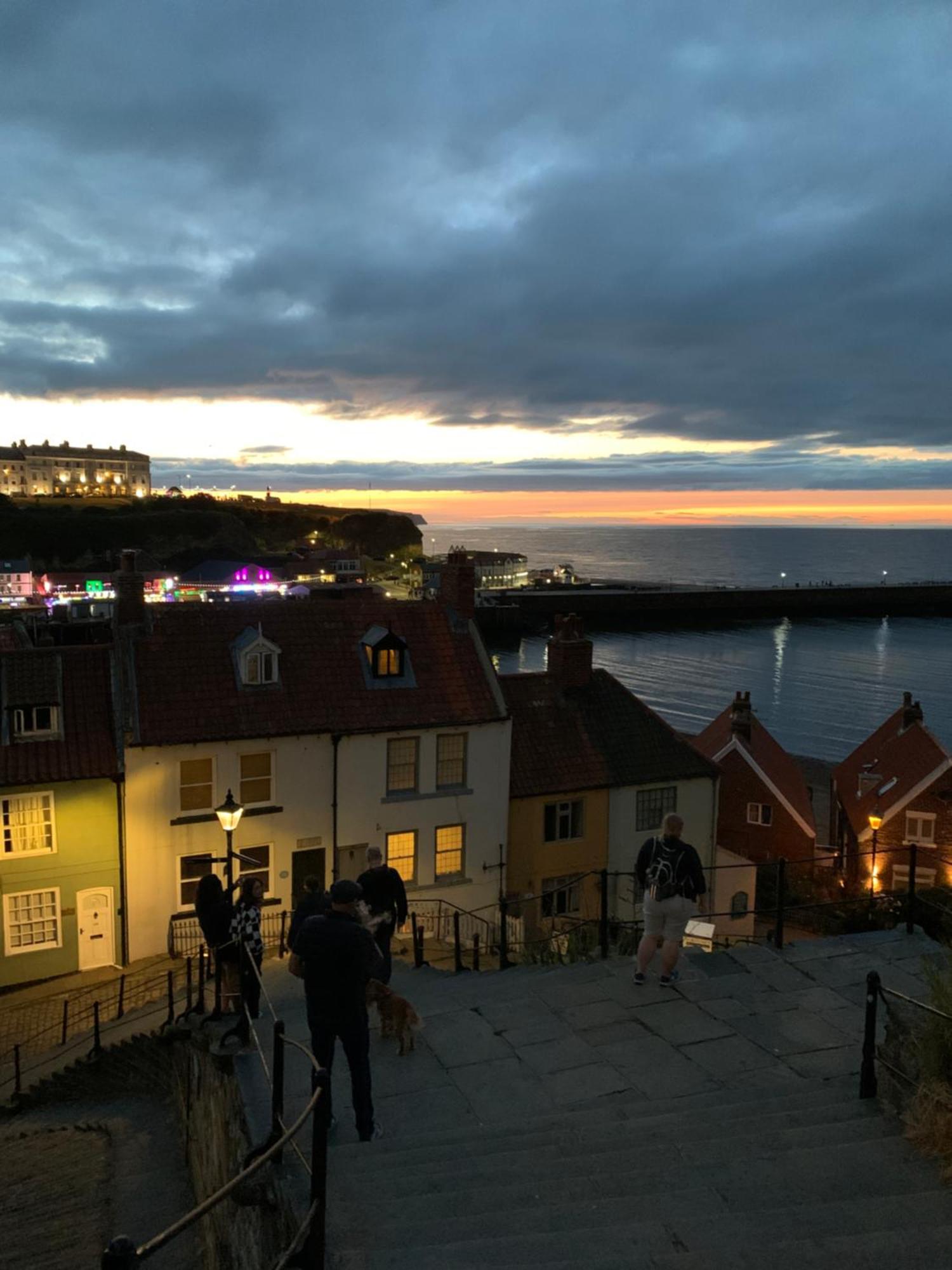 Seaspray Boutique Whitby Apartment エクステリア 写真